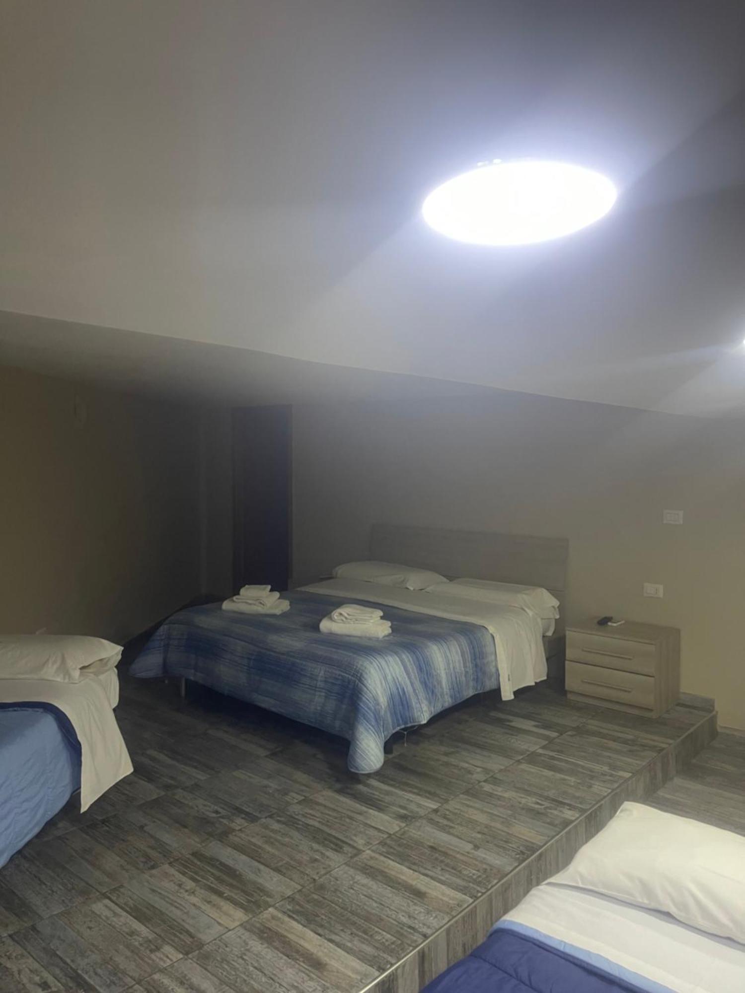 נאפולי B&B Chez Moi מראה חיצוני תמונה