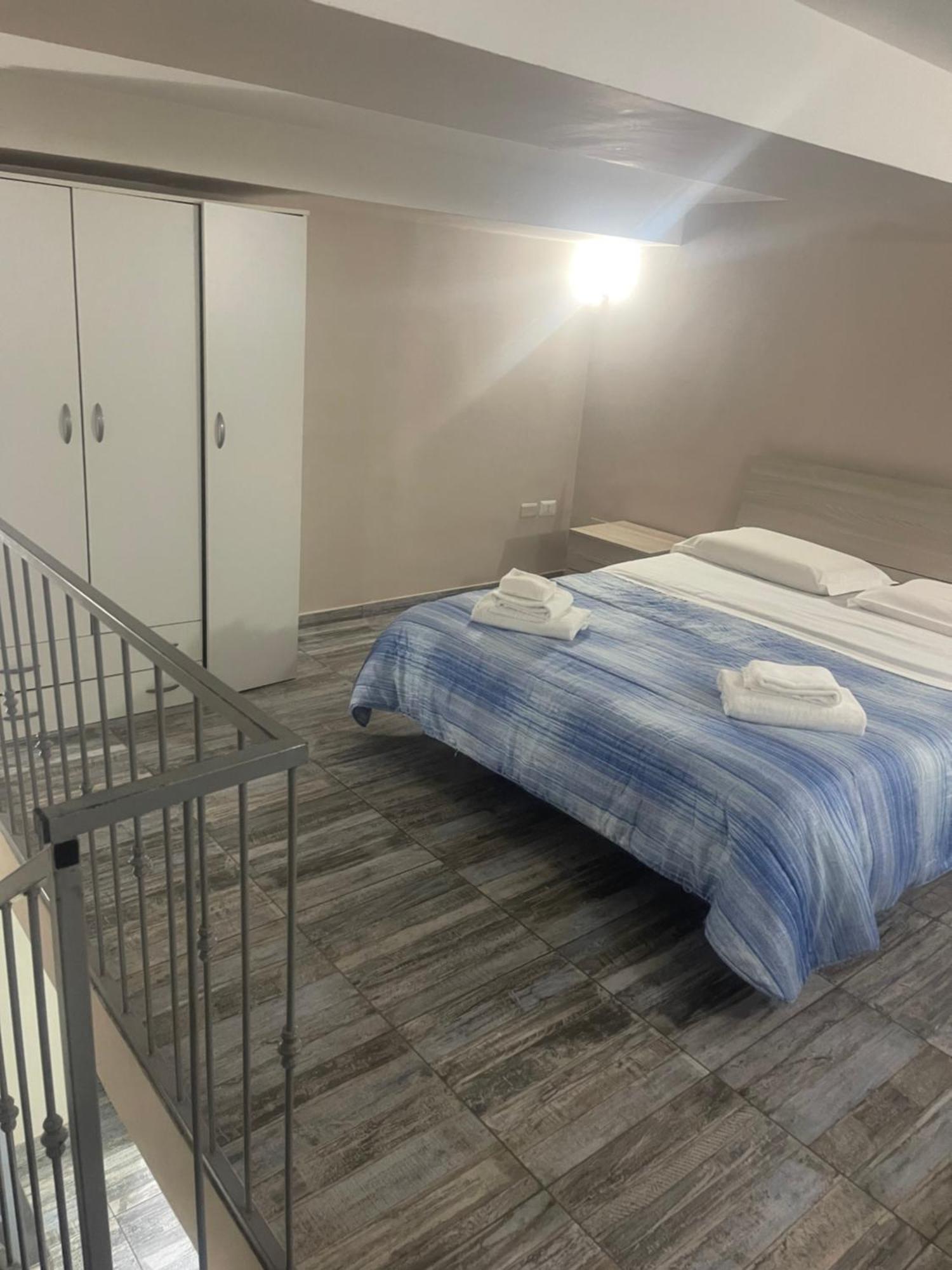 נאפולי B&B Chez Moi מראה חיצוני תמונה