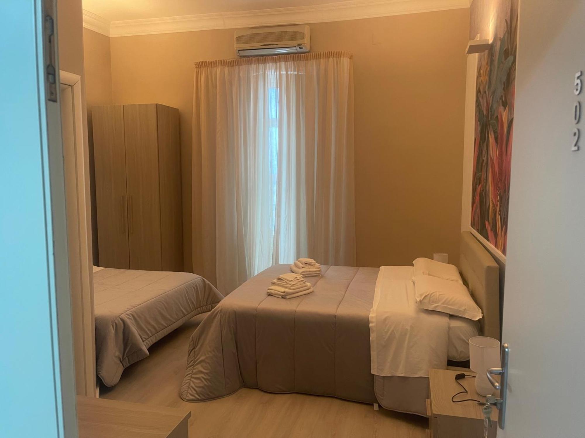 נאפולי B&B Chez Moi מראה חיצוני תמונה