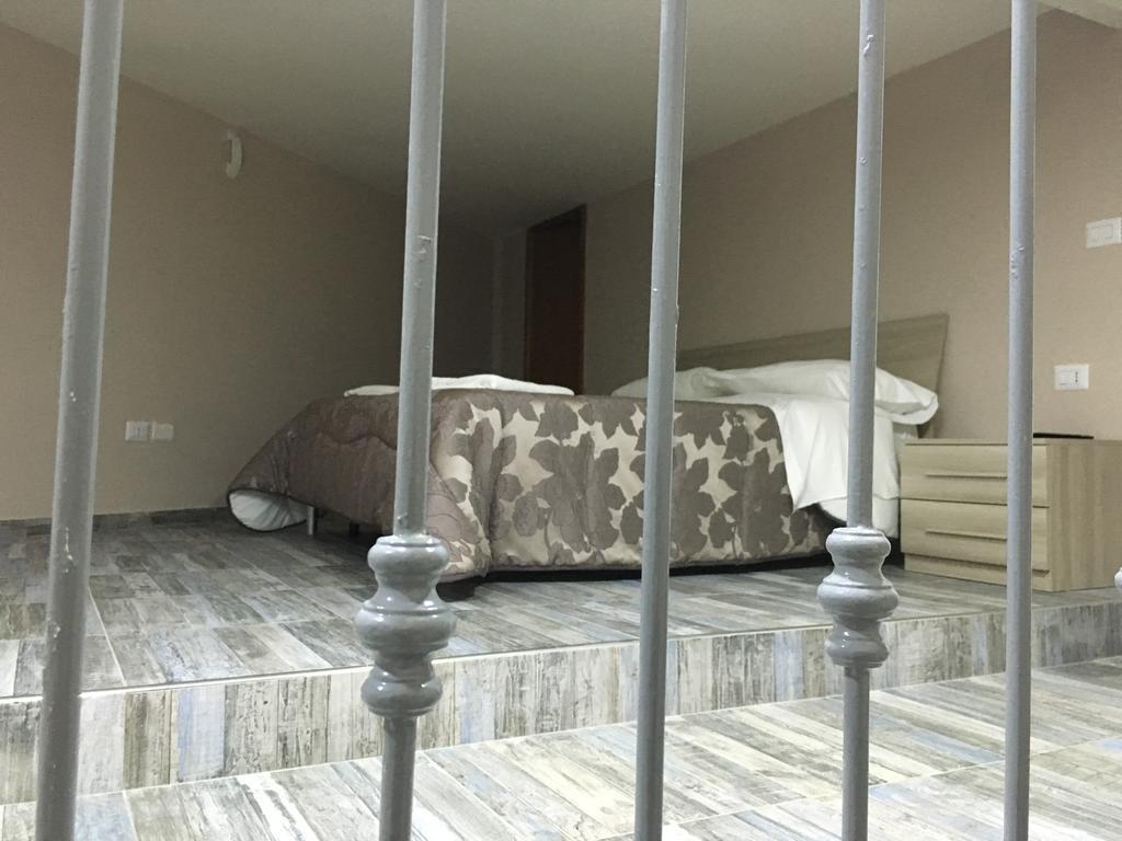 נאפולי B&B Chez Moi מראה חיצוני תמונה